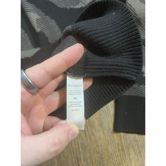 Athleta Jacquard Crew Sweater XS Camo Black And Brown Merino Wool Blend - Picture 5 of 8